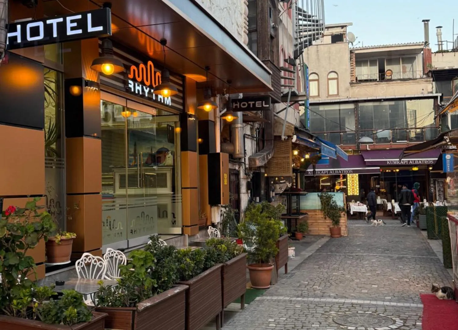 Rhythm Hotel Istanbul 2*,