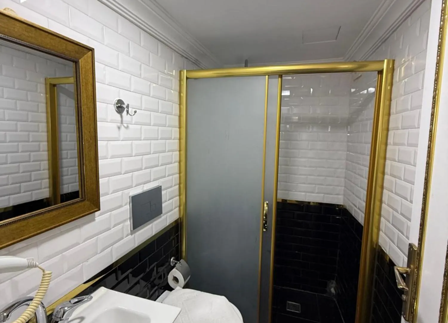 **  Rhythm Hotel Istanbul Turkey