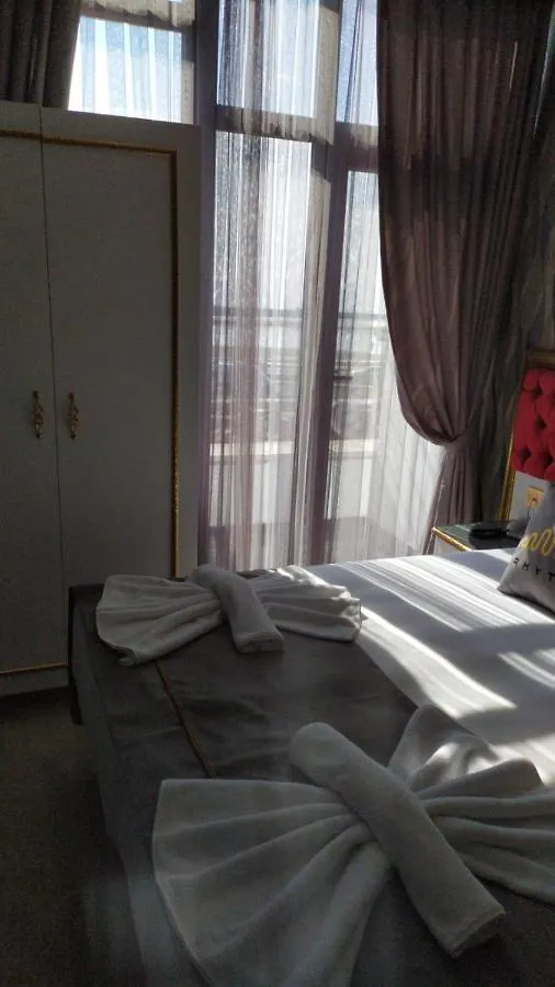 Rhythm Hotel Стамбул